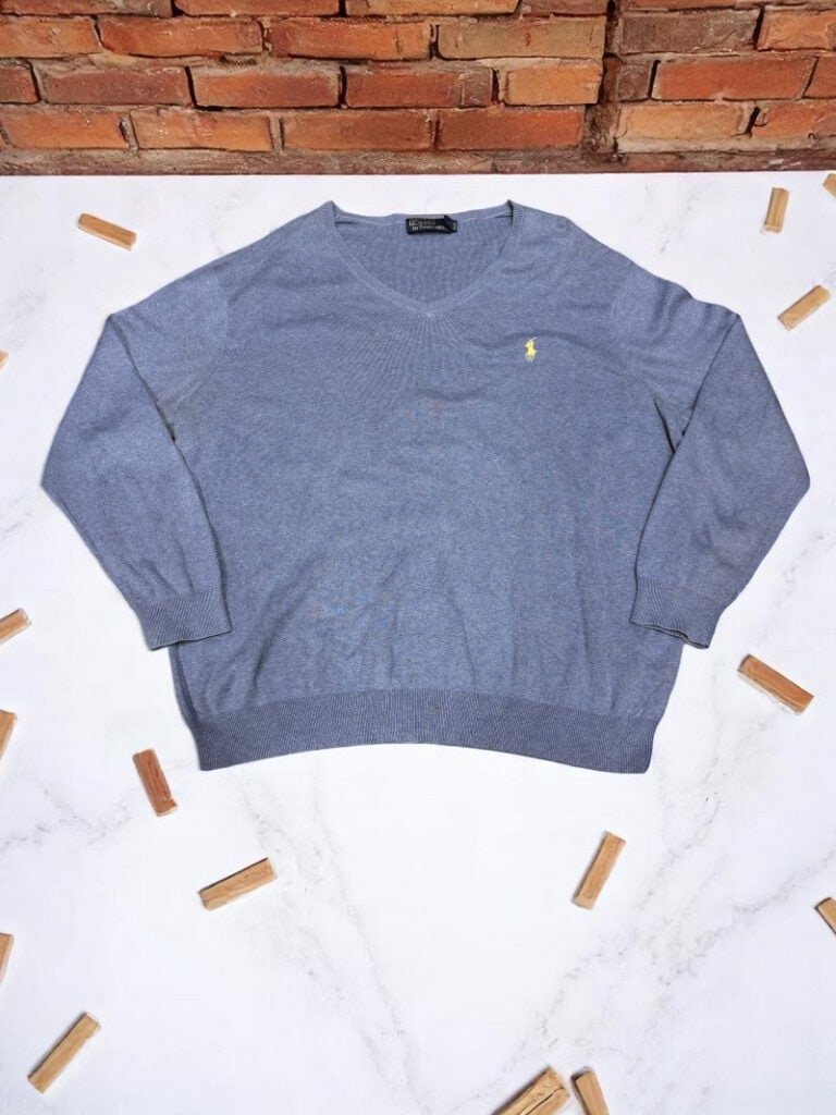 Chaqueta de lana gris vintage para hombre, estilo clásico y elegante.